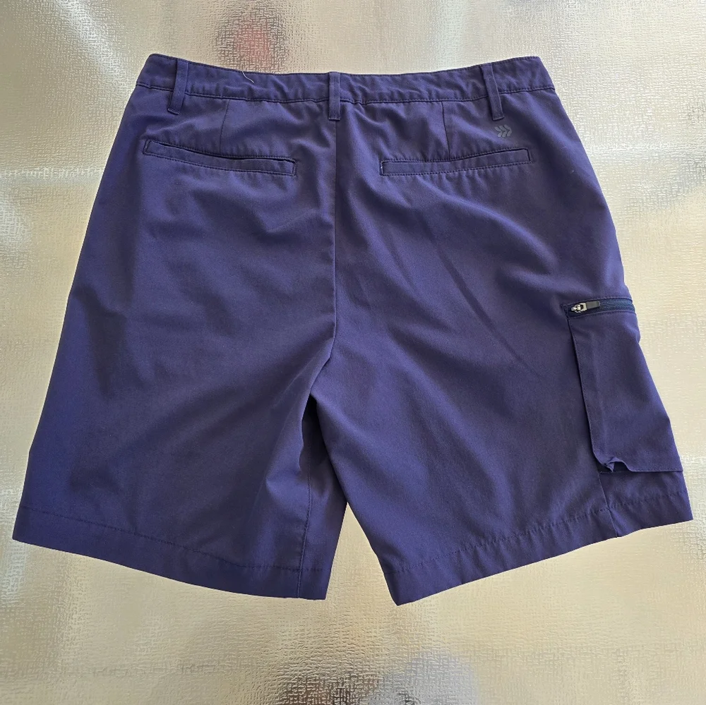 All in Motion Navy Tech Cargo Shorts Outdoor Athleisure Stretch Size 32